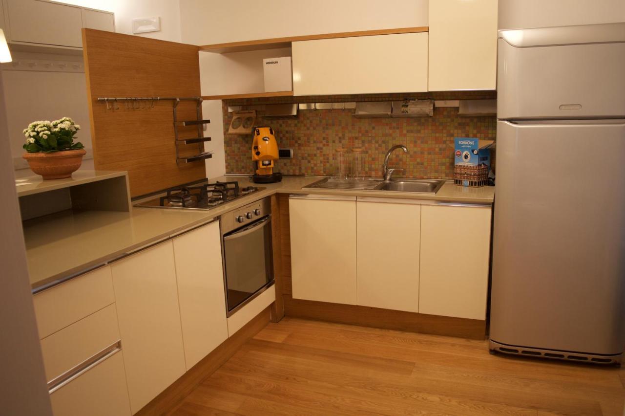 נאפולי Crise Home מראה חיצוני תמונה